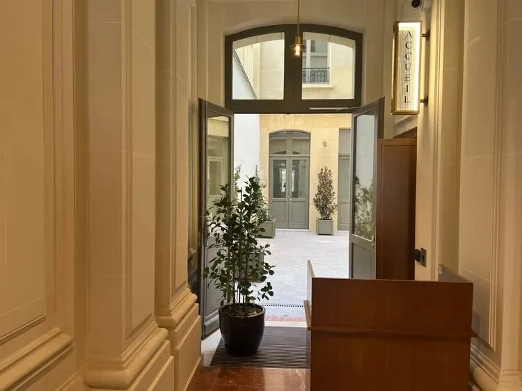 Bureau privé 49 postes à louer - Paris 2e (Bourse) - photo 1