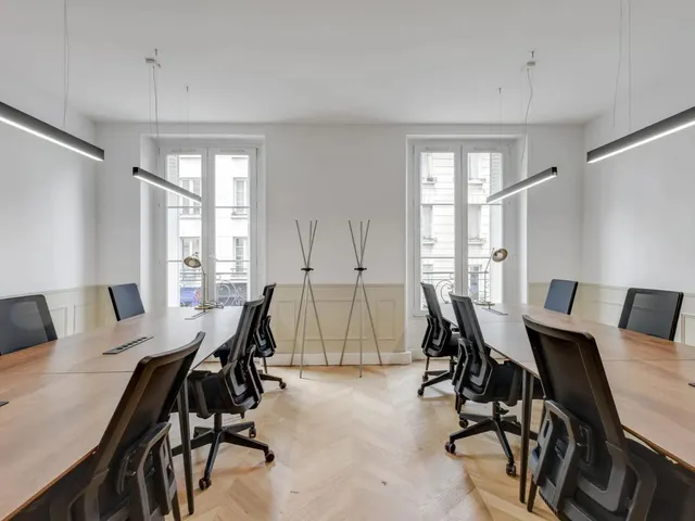 Bureau indépendant 20 postes à louer - Paris 11e (Bastille) - photo 2