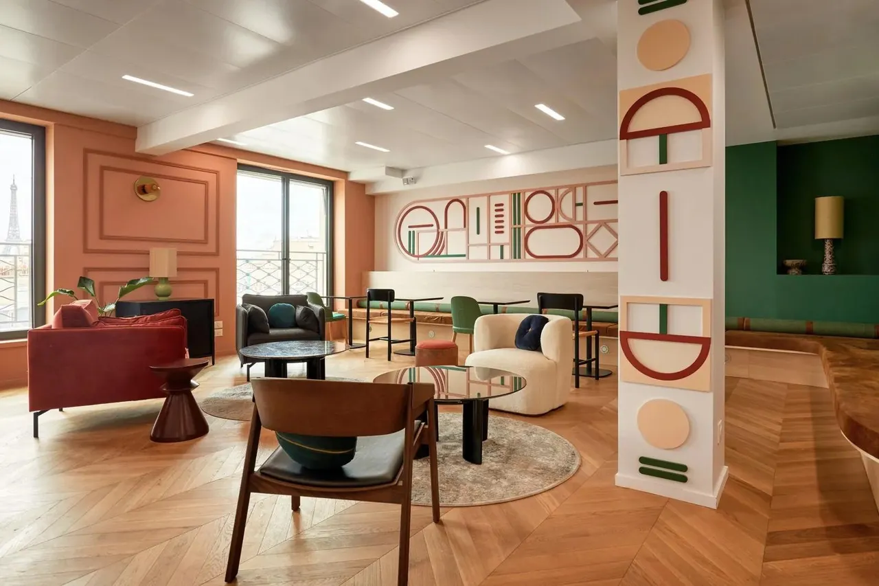 Bureau privé 7 postes à louer - Paris 8e (Rue du Faubourg Saint-Honoré) - photo 1