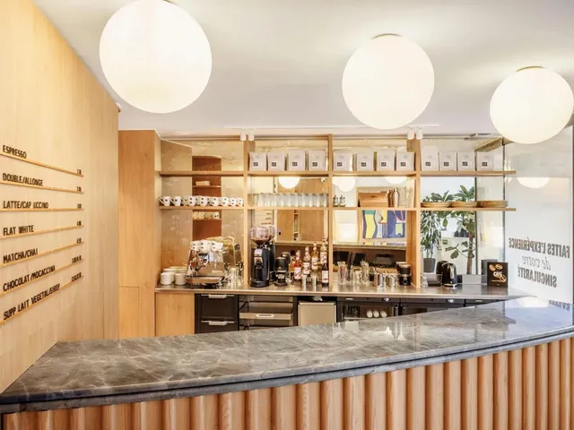 Bureau indépendant 27 postes à louer - Neuilly-sur-Seine (Charles de Gaulle) - photo 5