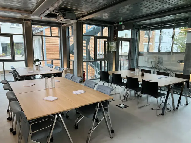 Bureau privé 16 postes à louer - Paris 13e (Les Gobelins) - photo 11