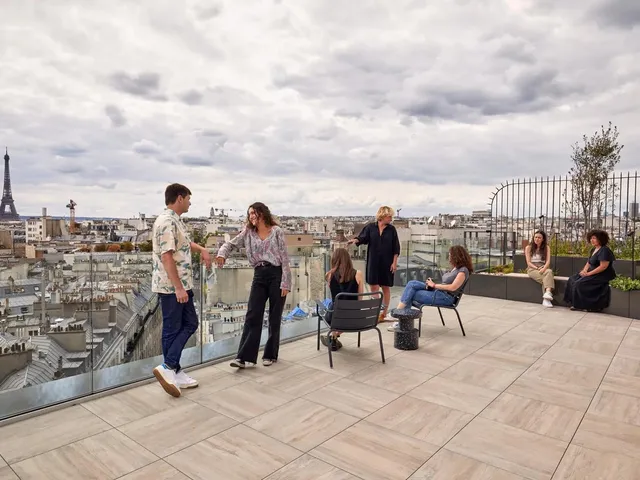 Bureau privé 20 postes à louer - Paris 8e (Rue du Faubourg Saint-Honoré) - photo 2