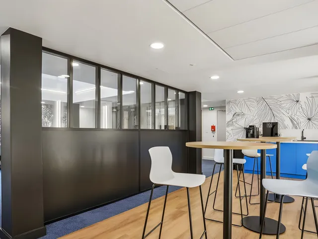 Bureau privé 19 postes à louer - Paris 17e (Terrasse)