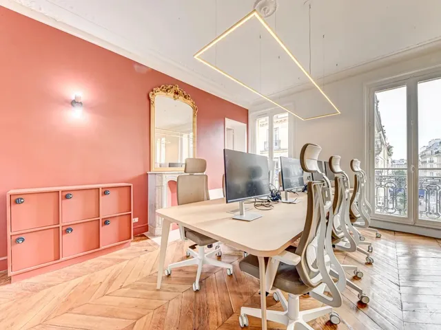 Bureau indépendant 18 postes à louer - Paris 2e (Arts et métiers) - photo 4