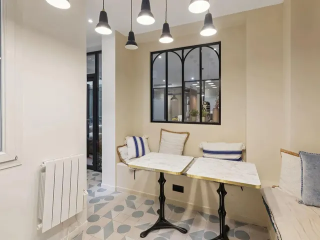 Bureau indépendant 18 postes à louer 583 EUR/poste - Rue du Faubourg Poissonnière, Paris 10e - photo 12