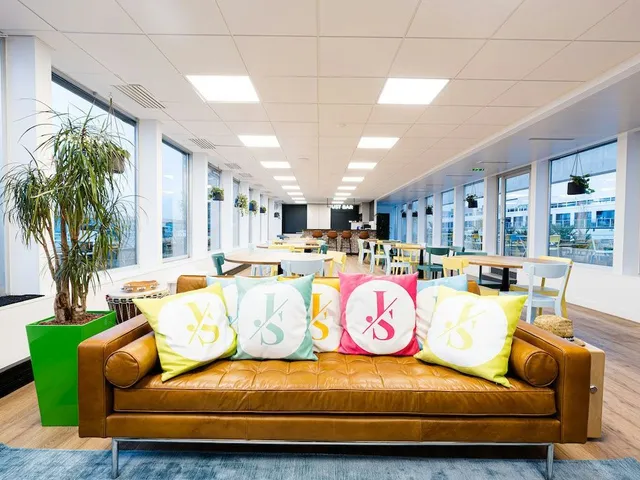 Bureau indépendant 225 postes à louer - Neuilly-sur-Seine (Graviers) - photo 3