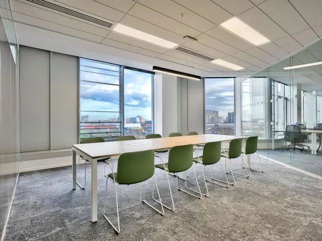 Bureau indépendant 71 postes à louer - Paris 19e (La Villette) - photo 4