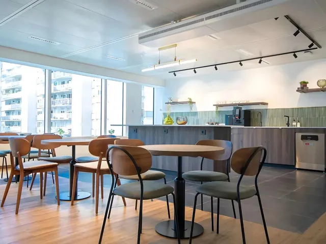 Bureau indépendant 25 postes à louer - Levallois-Perret (Levallois) - photo 3