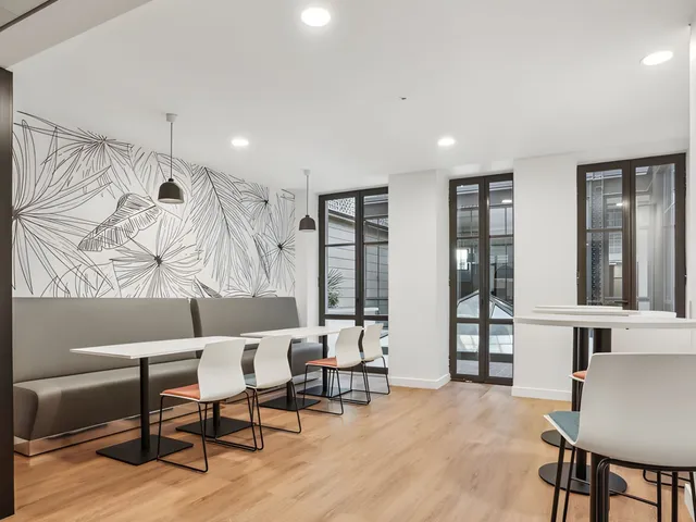 Bureau privé 10 postes à louer - Paris 17e (Terrasse)