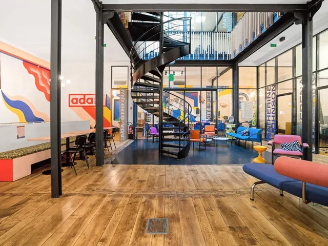 Bureau indépendant 35 postes à louer - Paris 10e (Gare De L'est)