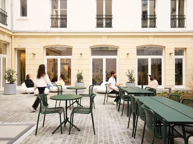 Bureau privé 34 postes à louer - Paris 8e (Rue de Miromesnil) - photo 2