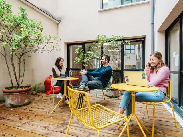 Bureau privé 13 postes à louer - Neuilly-sur-Seine (Charles de Gaulle) - photo 3