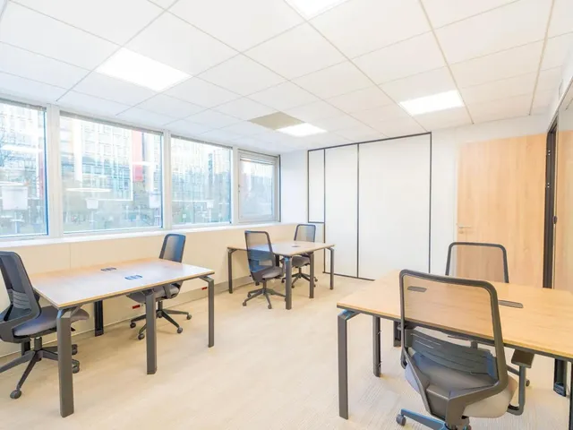 Bureau indépendant 42 postes à louer - Nanterre 92000 (Nanterre) - photo 2