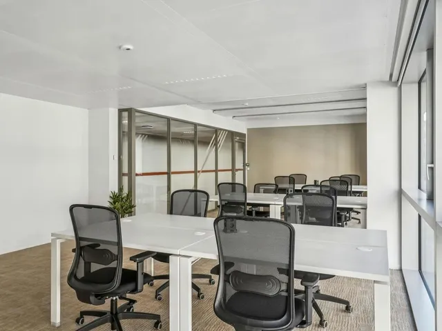 Bureau indépendant 24 postes à louer - Lyon 69006 (Lyon)