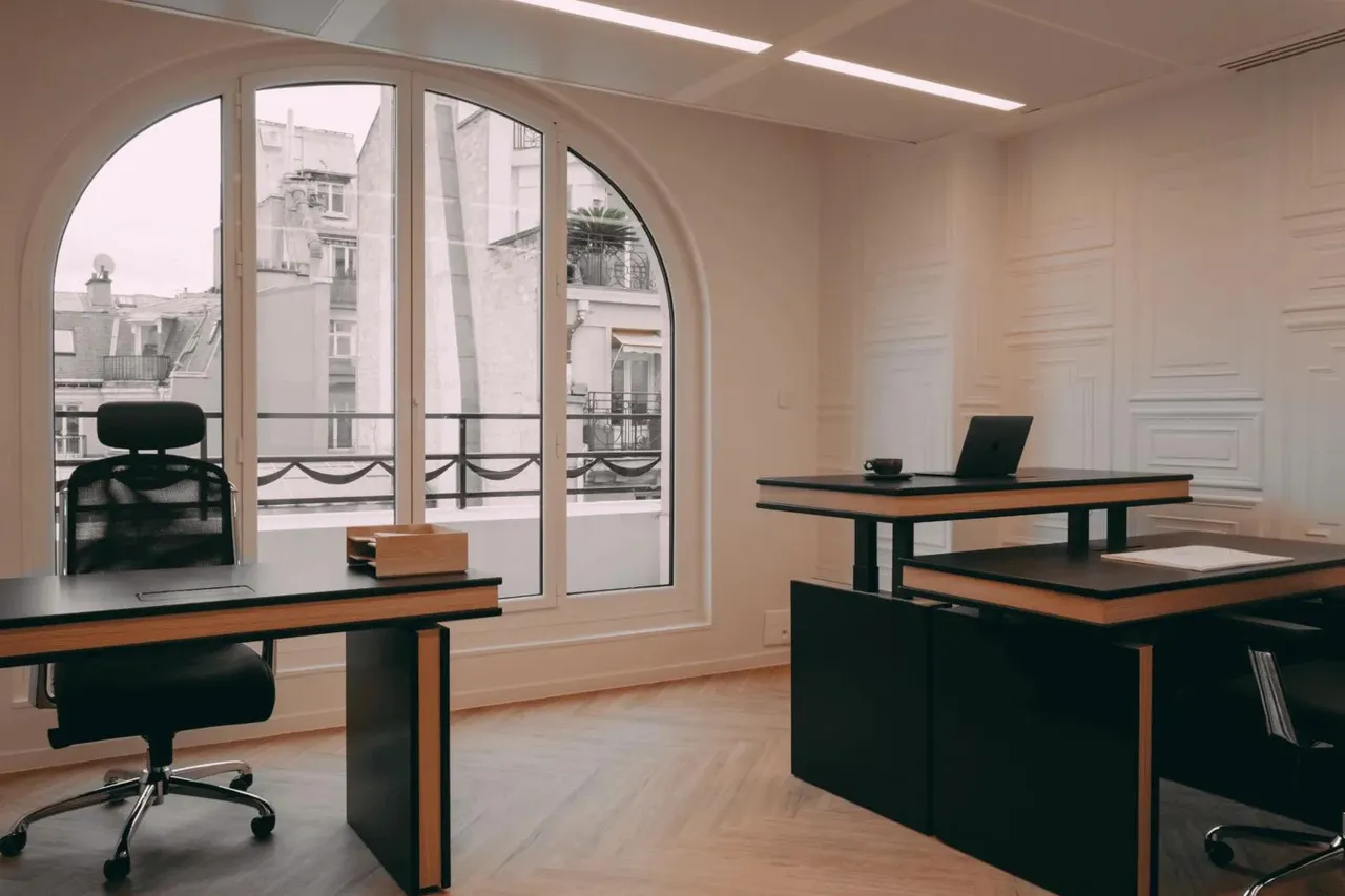 Bureau privé 2 postes à louer - Paris 8e (Avenue de Messine) - photo 1