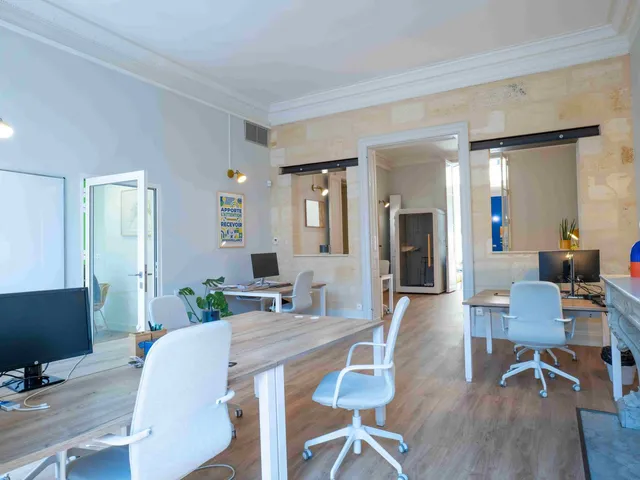 Bureau indépendant 12 postes à louer - Bordeaux - photo 5