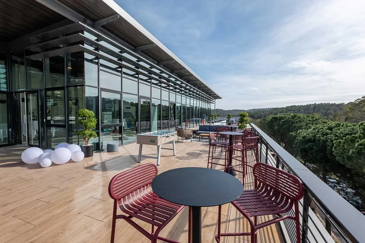 Bureau privé 8 postes à louer - Sophia Antipolis (Route des Dolines) - photo 1