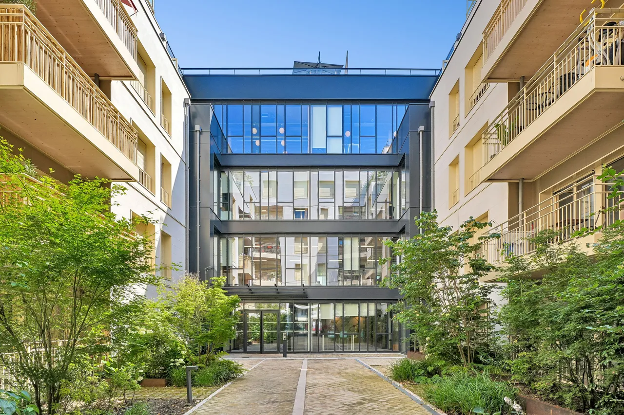 Bureau privé 40 postes à louer - Clichy - photo 1