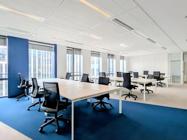 Bureau indépendant 65 postes à louer - Arcueil