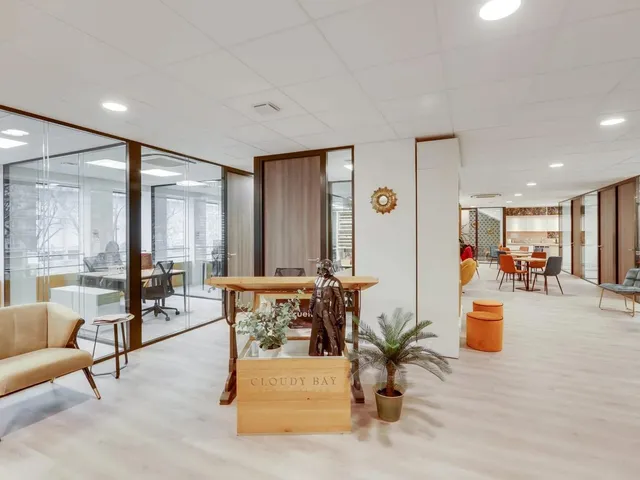 Bureau privé 50 postes à louer - Paris 17e (Grande Armée)