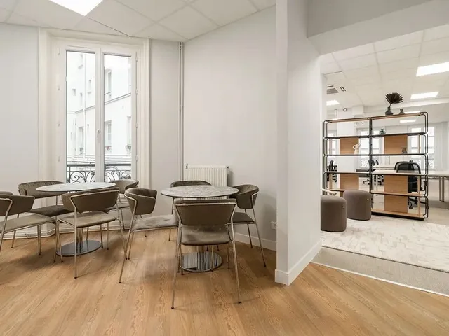 Bureau privatif 50 postes à louer - Paris 8e (Saint-Lazare) - photo 2