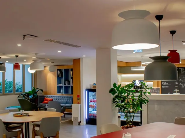 Bureau privé 34 postes à louer - Paris 8e (Rue de Londres) - photo 6