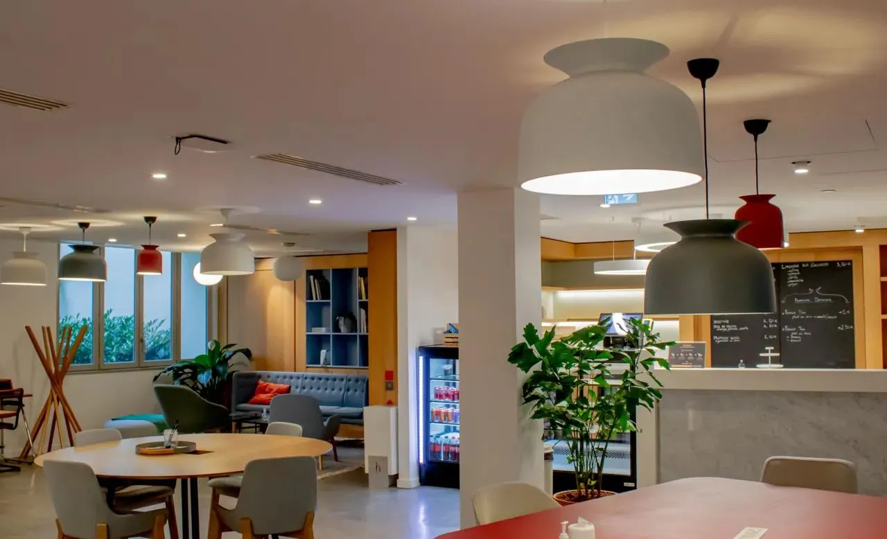 Bureau privé 16 postes à louer - Paris 8e (Rue de Londres) - photo 1