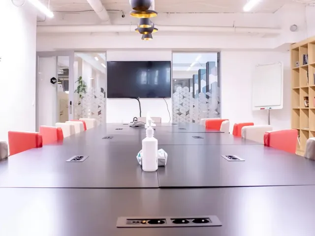 Bureau privé 21 postes à louer - Paris 2e (Bonne Nouvelle) - photo 8