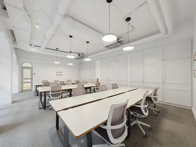 Bureau privatif 36 postes à louer - Paris 8e (Rue Louis Murat) - photo 7