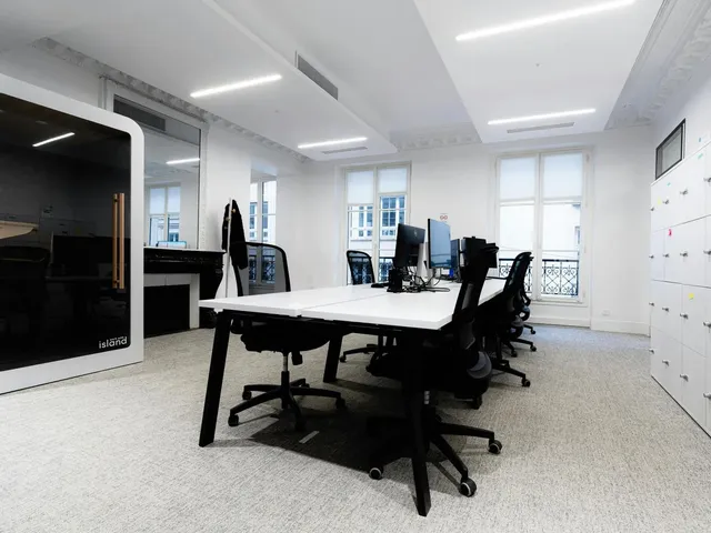 Bureau privatif 5 postes à louer - Paris 9e (Grands Boulevards) - photo 2