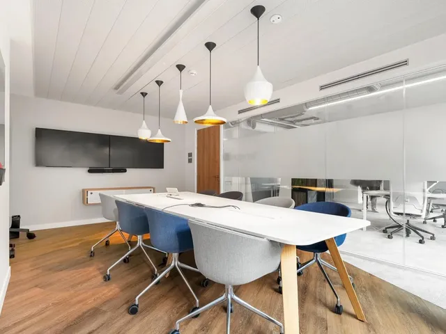Bureau indépendant 55 postes à louer - Paris 17e (Heliopolis) - photo 5