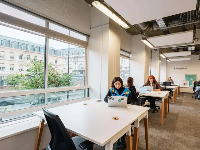 Bureau privé 12 postes à louer - Paris 12e (Bercy) - photo 5