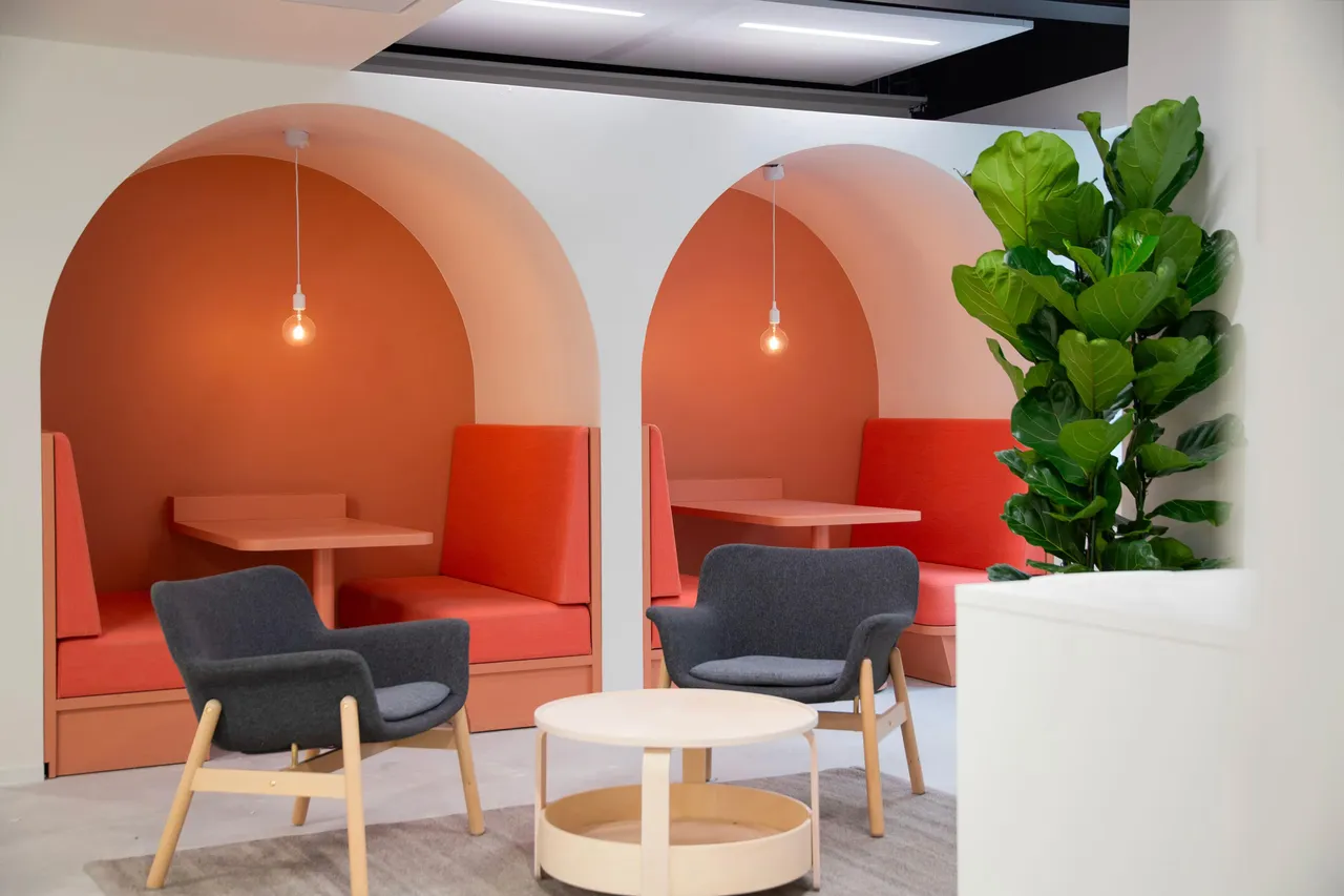 Bureau privé 14 postes à louer - Paris 13e (Place d'Italie) - photo 1
