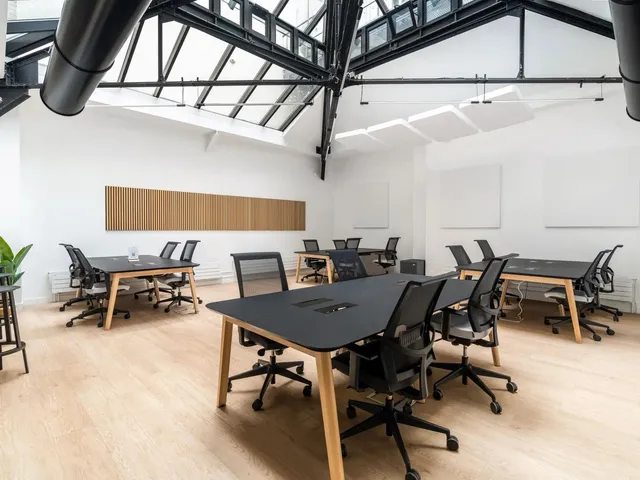 Bureau privatif 45 postes à louer - Paris 9e (Liège) - photo 3