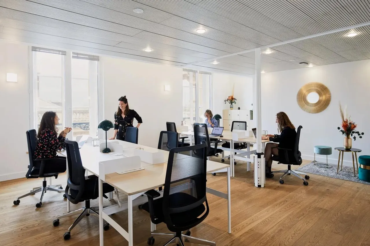 Grand bureau privé 78 postes à louer - Paris 8e (Concorde) - photo 1