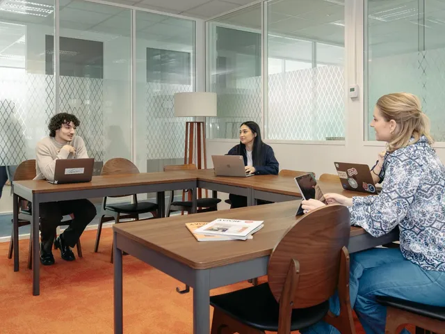 Bureau privé 3 postes à louer - Saint-Denis (Pleyel) - photo 17