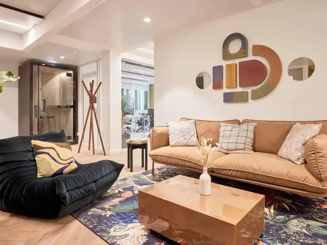 Bureau privé 15 postes à louer - Paris 8e (Rue Bayard) - photo 4