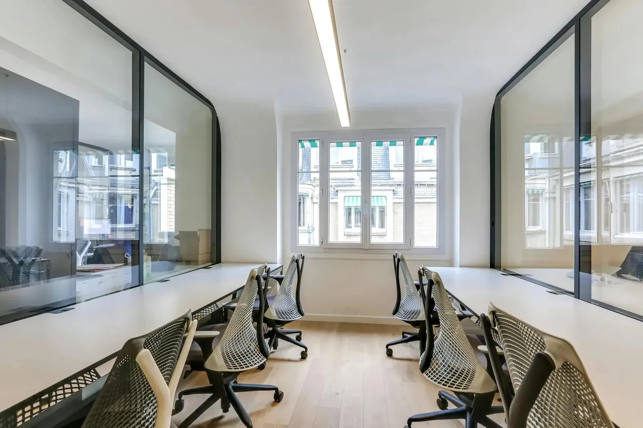 Bureau privé 105 postes à louer - Paris 16e (Grande-Armée) - photo 1
