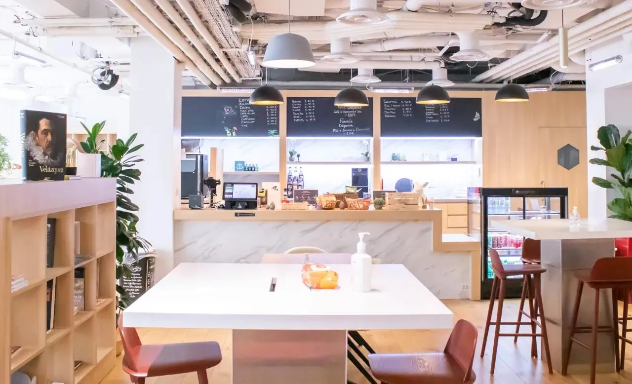 Bureau privé 4 postes à louer - Paris 2e (Bonne Nouvelle) - photo 1