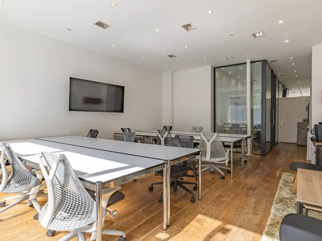 Bureau privé 12 postes à louer - Paris 2e (Cléry) - photo 3