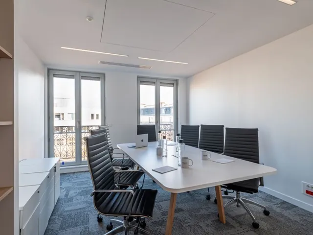 Bureau privé 5 postes à louer - Paris 16e (Marceau)