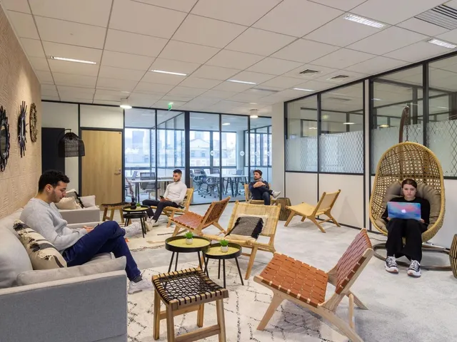 Bureau privé 6 postes à louer - Colombes (Débarcadère) - photo 9