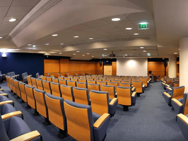 Bureau privé 3 postes à louer - Saint-Denis (Pleyel) - photo 8