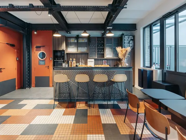 Bureau privé 4 postes à louer - Saint-Ouen-sur-Seine (Pl. Martin Levasseur) - photo 10