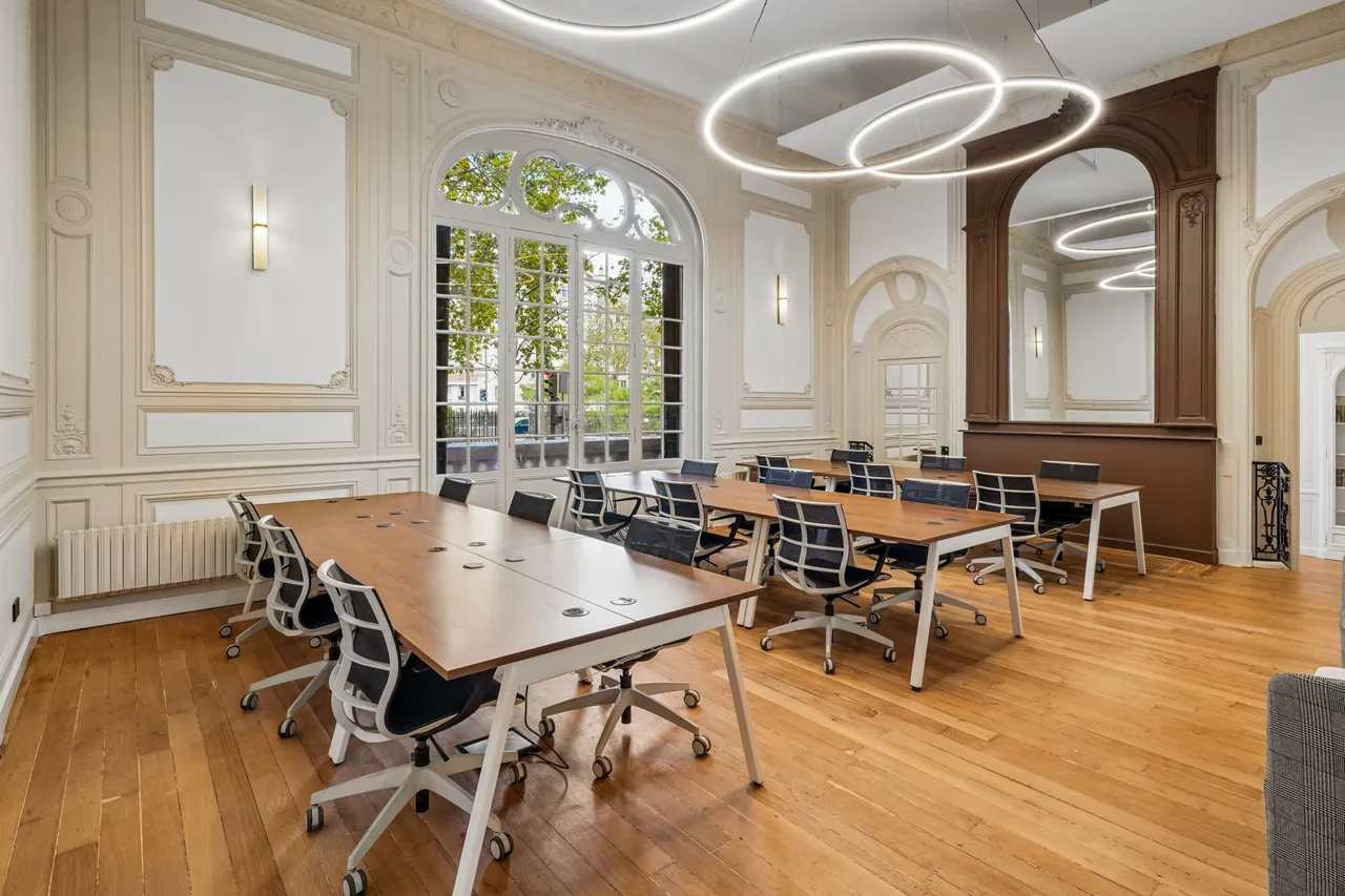 Bureau indépendant 140 postes à louer - Paris 17e (Pereire) - photo 1