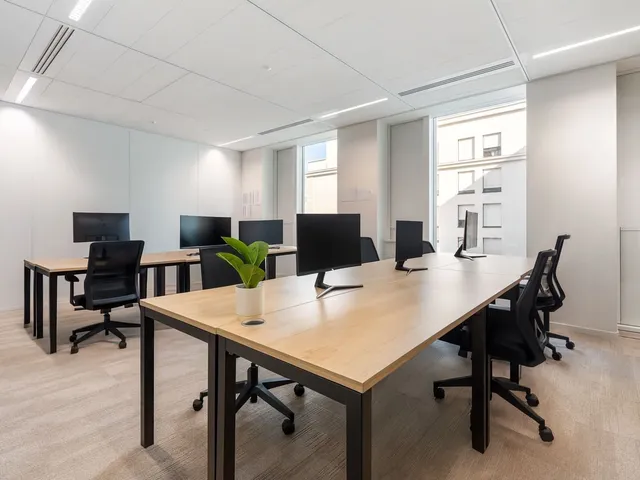 Bureau indépendant 12 postes à louer - Levallois Perret (Pablo Neruda) - photo 3