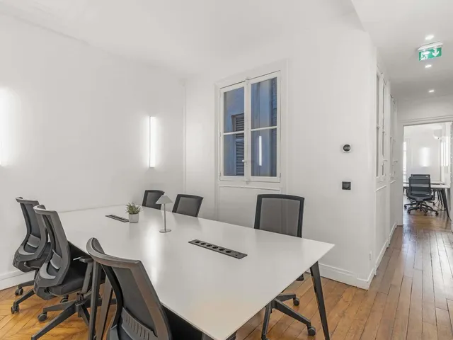Bureau indépendant 8 postes à louer - Paris 9e (Saint-lazare) - photo 3