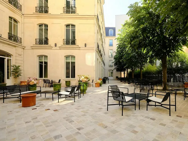 Bureau privé 13 postes à louer - Paris 9e (Sainte-Cécile) - photo 3