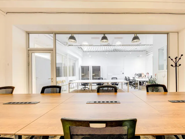 Bureau indépendant 32 postes à louer - Paris 2e (Sentier) - photo 2