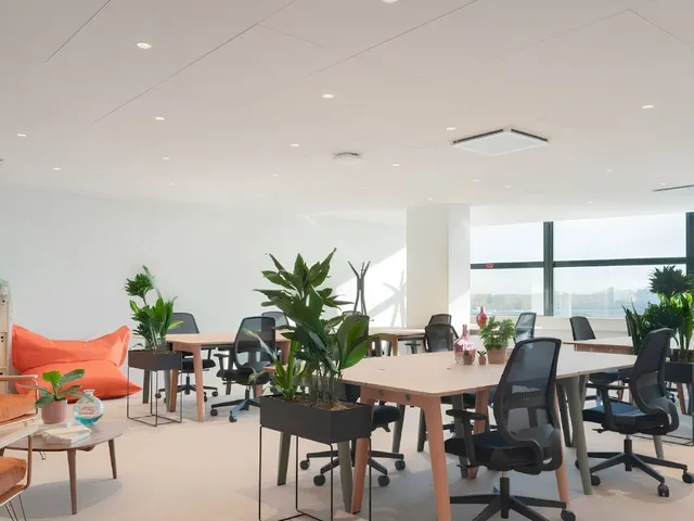 Bureau privé 22 postes à louer - Paris 12e (Terroirs de France) - photo 8